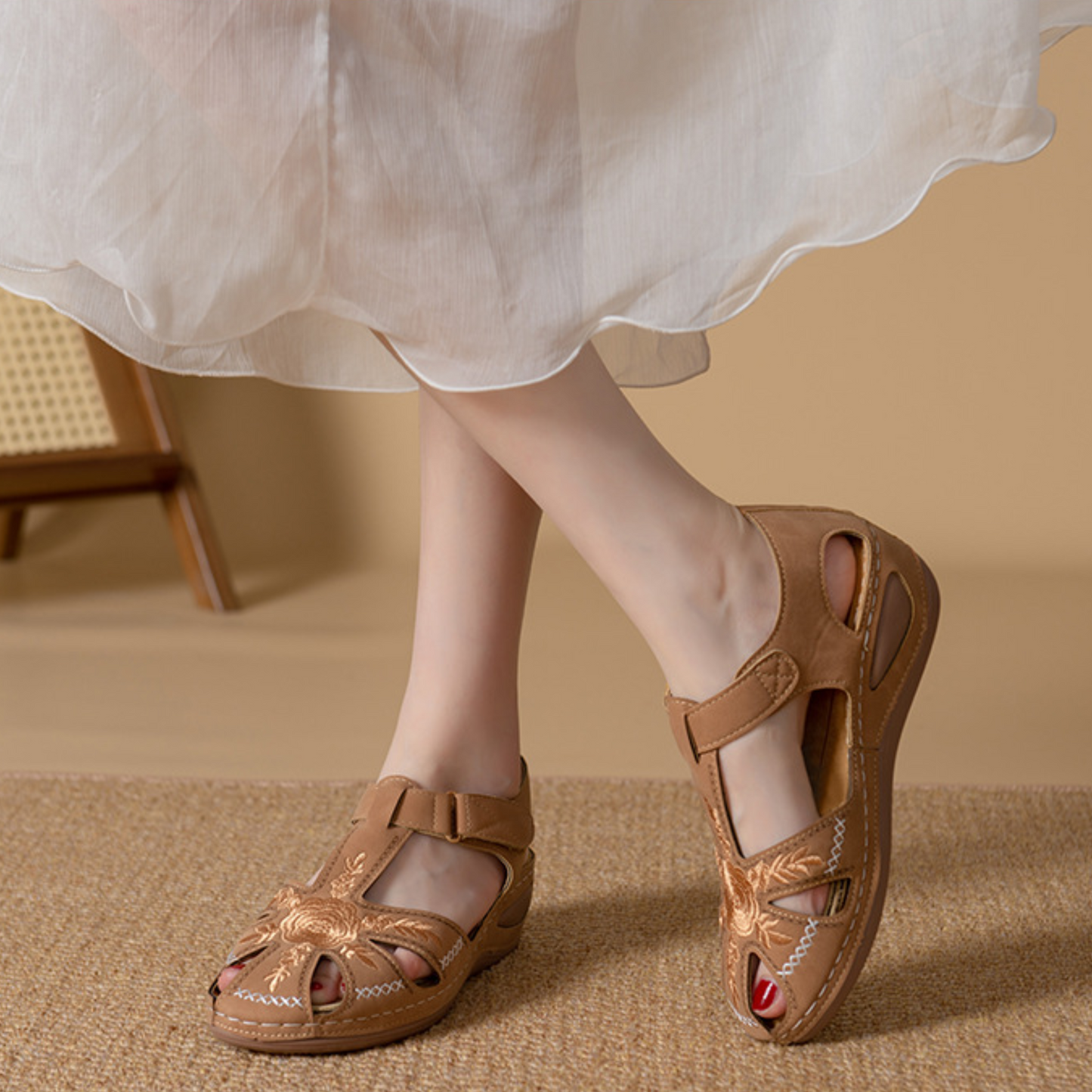 Airfleek Great Arch Support Closed Toe Sandals With Retro Floral