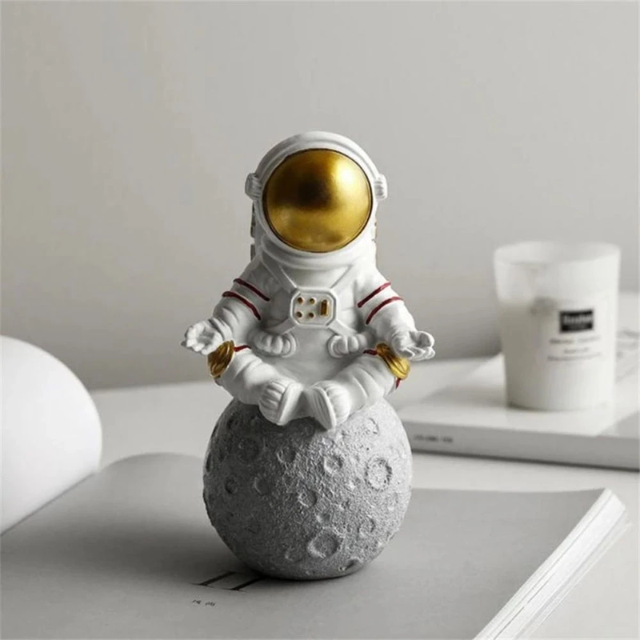 Lismali Home and Decor Astronaut Figurines Set For Home Decor And Ornament Gifts