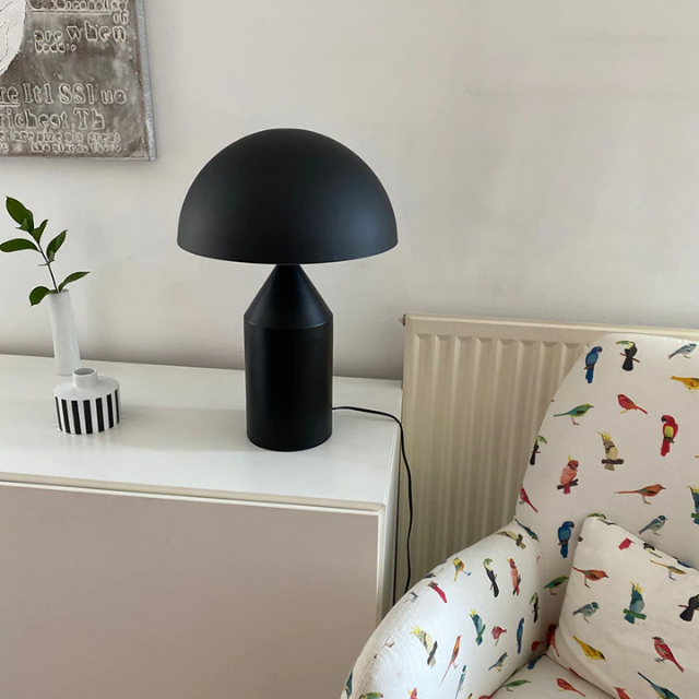 Lismali Home and Decor Comet Retro Table Lamp