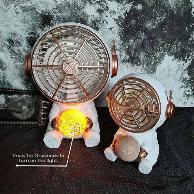 Lismali Home and Decor Mini Fan - Portable Astronaut Led Night Light Fan