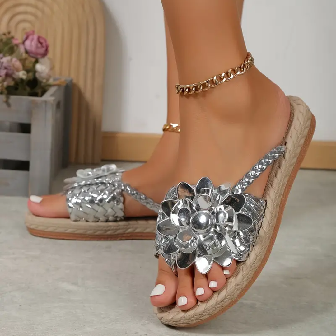 Lismali Flower Flat Flip Flops