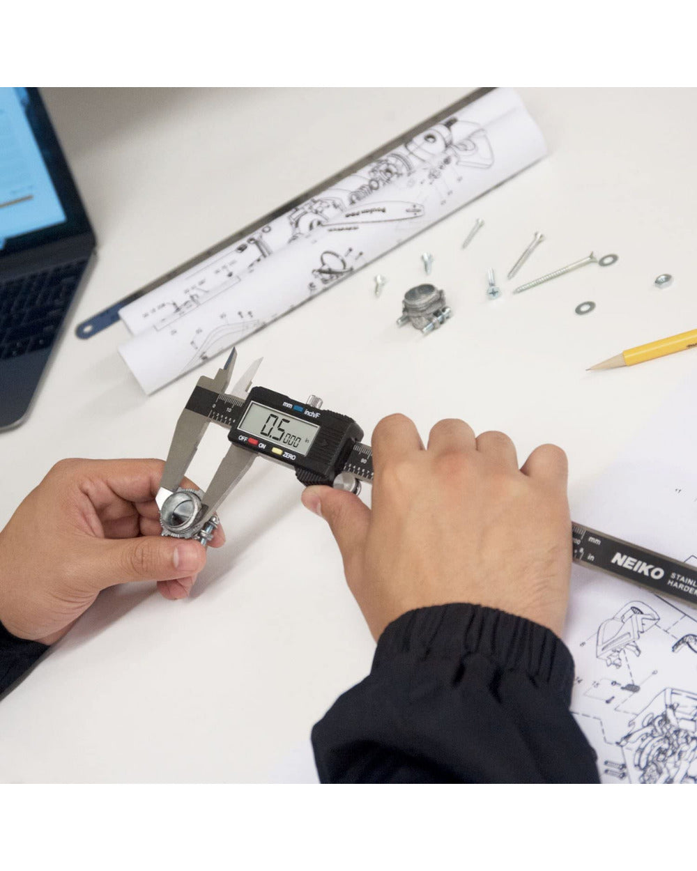 Digital Caliper With Large LCD Screen