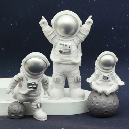Lismali Home and Decor Astronaut Figurines Set For Home Decor And Ornament Gifts