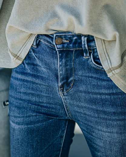 Lismali Classic Mid-Rise Flare Jeans