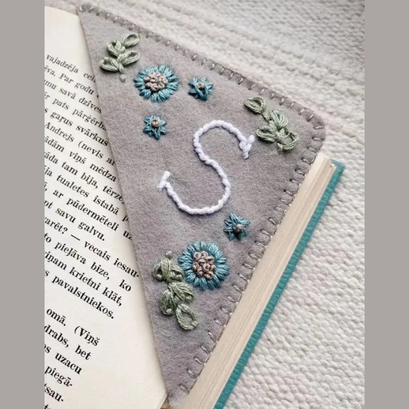 Lismali - Personalized Hand Embroidered Corner Bookmark