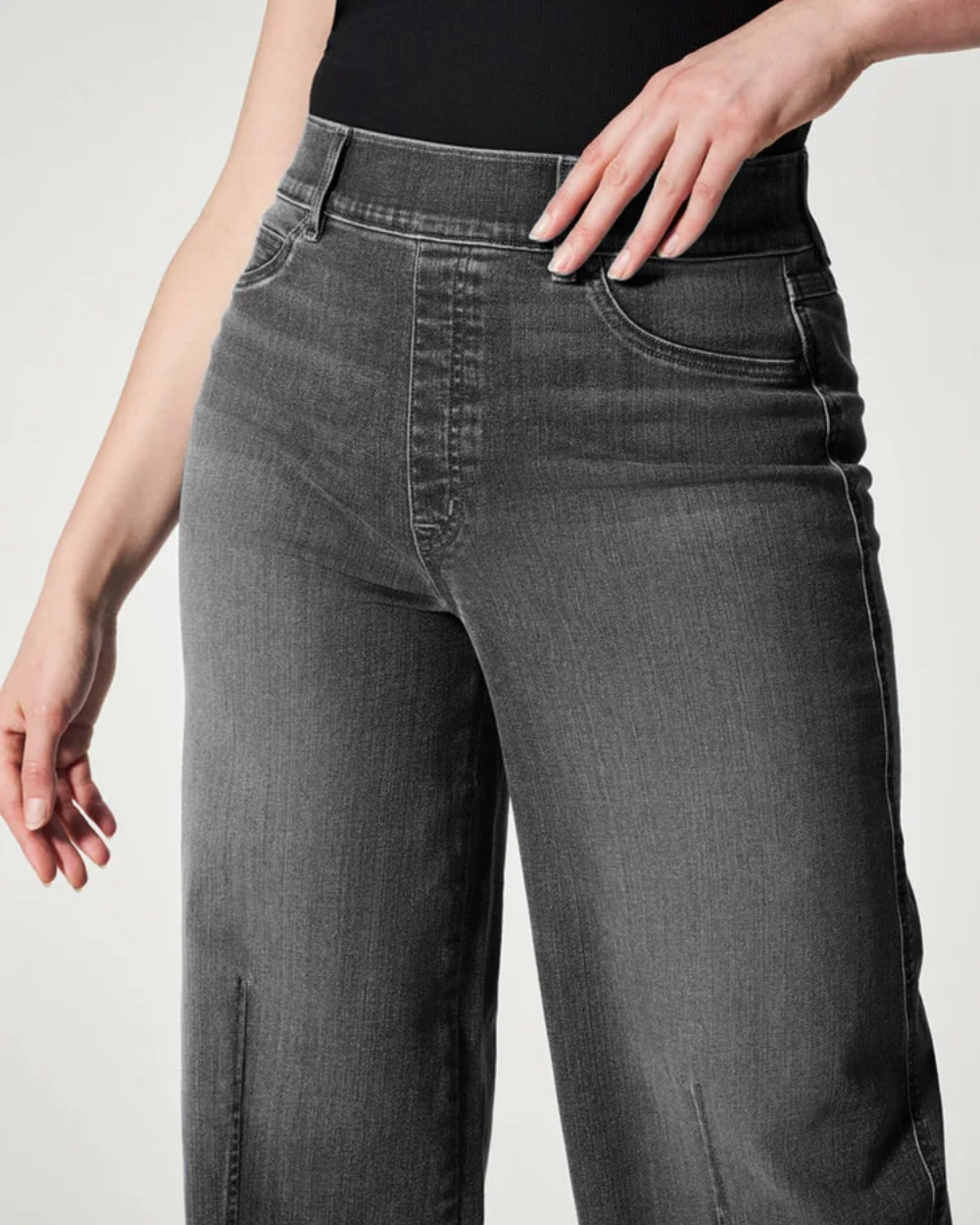 Seamed Front Wide Leg Denim Jeans