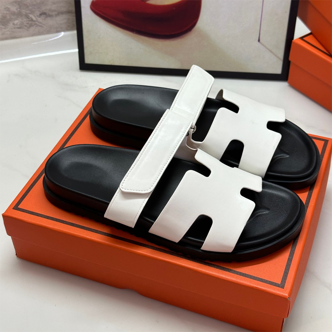 Uniqcomfy Solid Strappy Wide Size Flats Slide Sandals